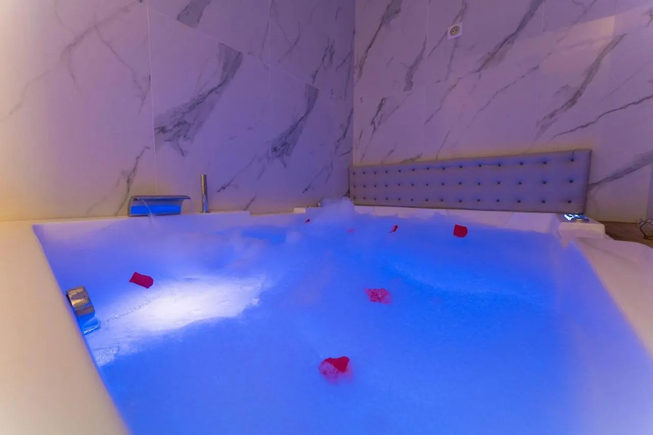 Immersion Love Loft Balneo Jaccouzy Centre Nice Apartment